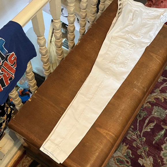 American Eagle O Nxt Level Stretch Super HR White Cargo Pants • Painter/Ut Style - Picture 7 of 7